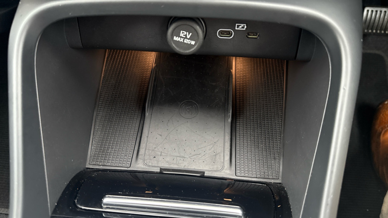 Volvo XC40 2.0 B3P Plus Dark 5dr Auto Petrol Estate